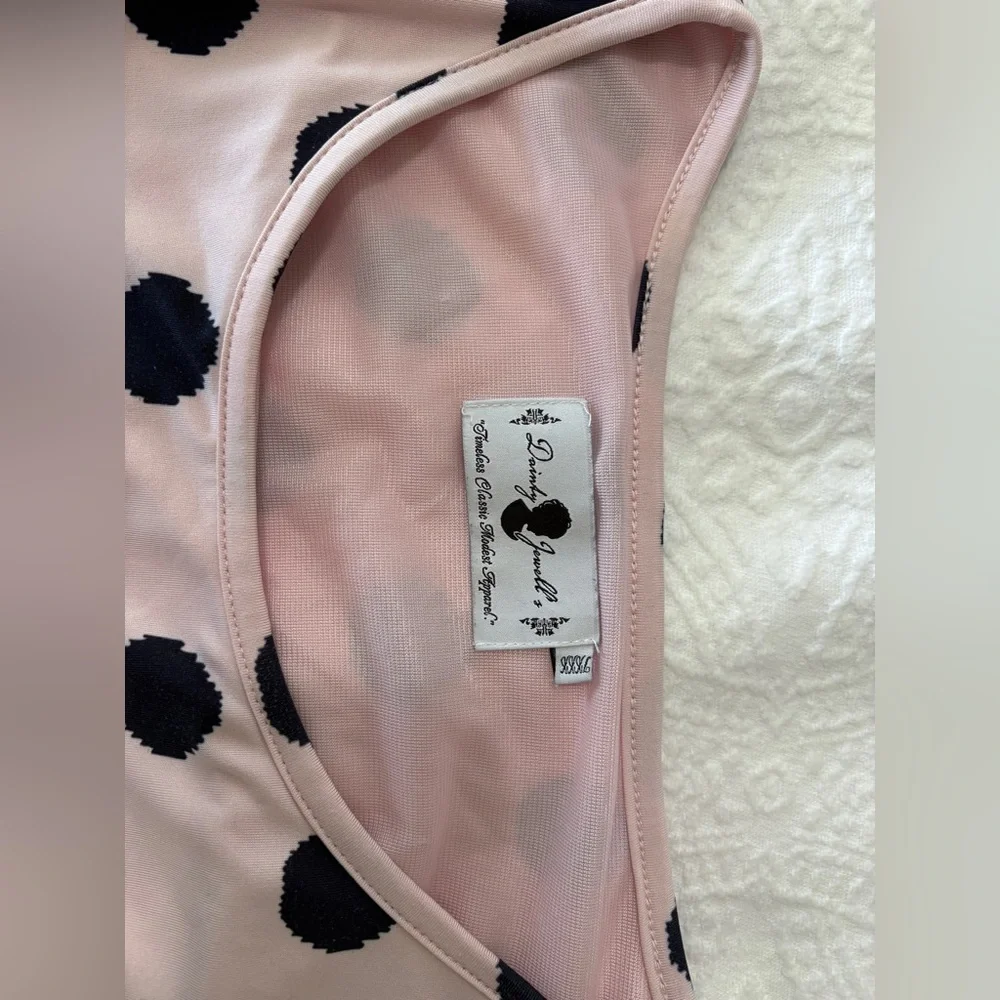 Dainty Jewell’s Dress - Picture 3 of 4